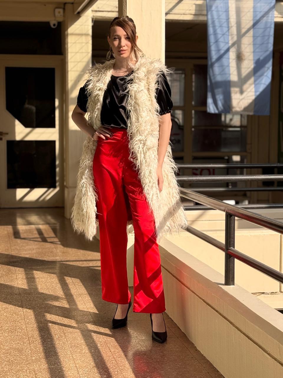 CHALECO FURRY CON STRASS